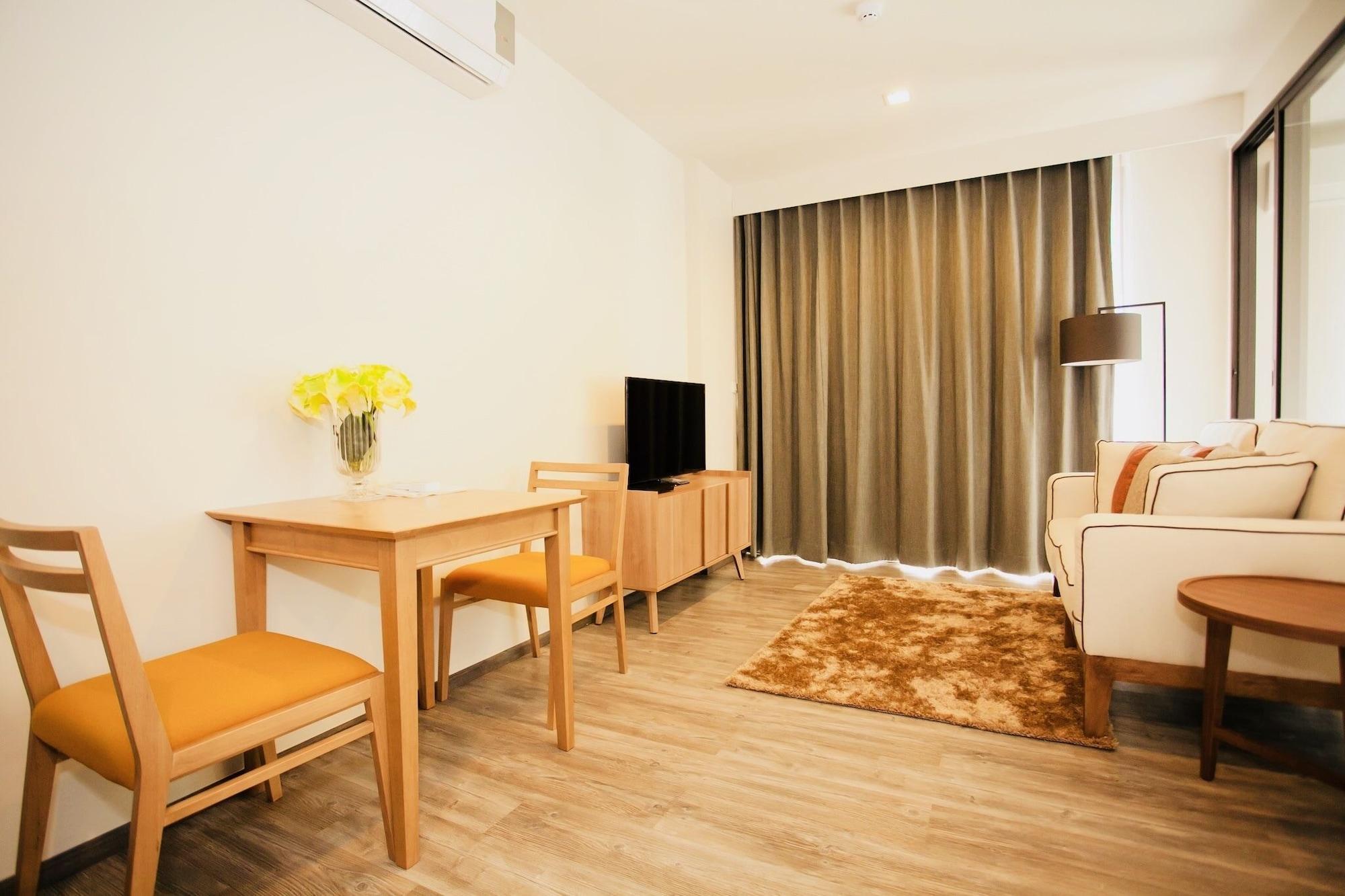 The Deck Condo Patong By Vip Exterior photo