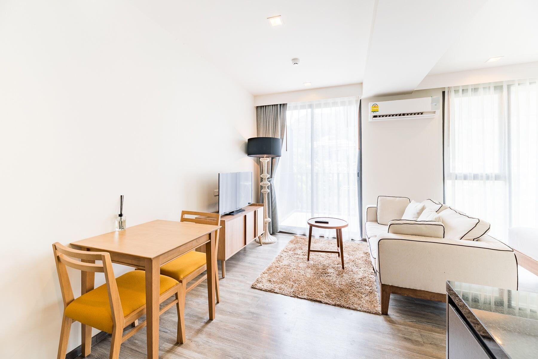 The Deck Condo Patong By Vip Exterior photo
